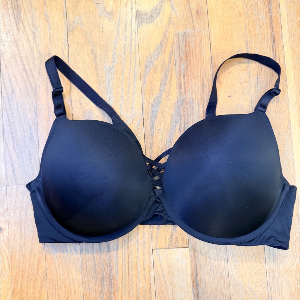 Elegant Black Full-Coverage Bra